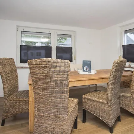 Welcome In - Groepsaccommodatie Met Terras En Berging Holiday home