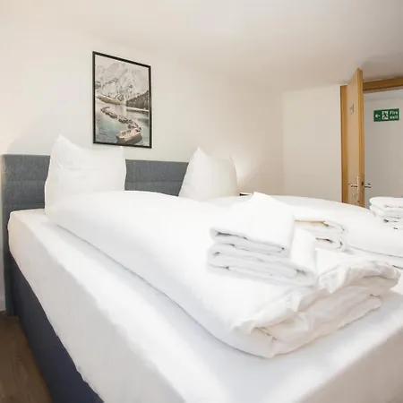 Welcome In - Groepsaccommodatie Met Terras En Berging 펜션 *