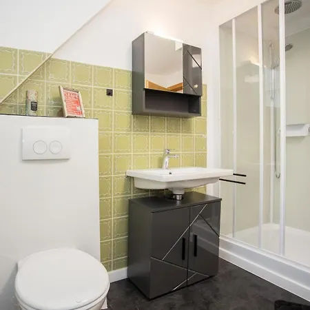 Welcome In - Groepsaccommodatie Met Terras En Berging * 빈터베르크